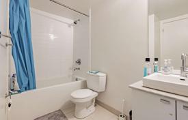 2 dormitorio piso en The Queensway, Canadá. C$760 000