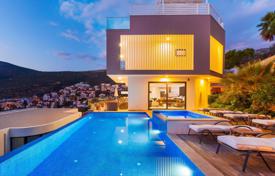 Villa – Kalkan, Antalya, Turquía. 733 000 €