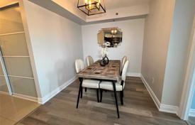 5 dormitorio piso en North York, Canadá. C$933 000