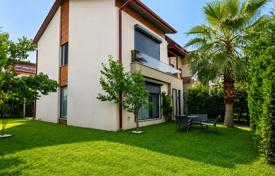 4 dormitorio villa 186 m² en Döşemealtı, Turquía. 22 211 000 TRY