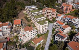 1 dormitorio piso 50 m² en Petrovac, Montenegro. 196 000 €