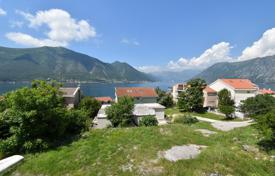 Terreno en Dobrota, Montenegro. 750 000 €
