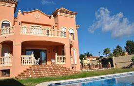 Villa – Marbella, Andalucía, España. 5 600 €  por semana