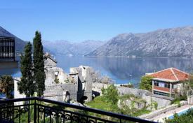 2 dormitorio piso 90 m² en Dobrota, Montenegro. 394 000 €