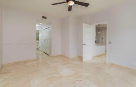 2-dormitorio apartamentos en condominio 122 m² en Miami, Estados Unidos. $749 000