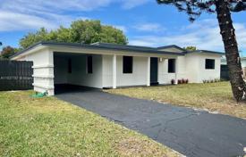 4 dormitorio casa de pueblo 183 m² en Miami, Estados Unidos. $540 000