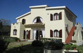 Villa – Pula (Italy), Cerdeña, Italia. 1 300 000 €