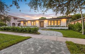 Chalet – Coral Gables, Florida, Estados Unidos. $1 695 000
