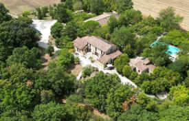 13 dormitorio villa 553 m² en Massa Marittima, Italia. 2 500 000 €