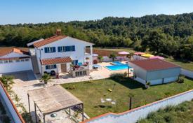6 dormitorio casa de pueblo 200 m² en Žminj, Croacia. 395 000 €