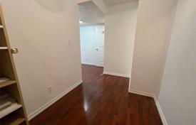 7 dormitorio piso en Scarborough, Canadá. C$854 000
