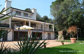 7 dormitorio villa 450 m² en Sabaudia, Italia. 4 500 €  por semana
