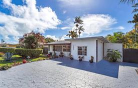 3 dormitorio casa de pueblo 176 m² en North Miami, Estados Unidos. $638 000