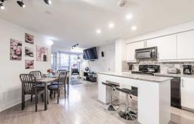 Piso – Blue Jays Way, Old Toronto, Toronto,  Ontario,   Canadá. C$833 000