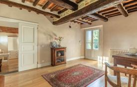 5 dormitorio villa 320 m² en Cortona, Italia. 1 090 000 €