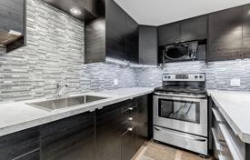 9 dormitorio casa de pueblo en York, Canadá. C$1 489 000