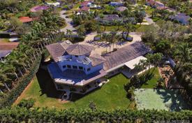 Chalet – Miami, Florida, Estados Unidos. 1 537 000 €