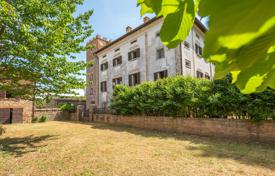 50 dormitorio finca rústica 2454 m² en Montepulciano, Italia. 1 590 000 €