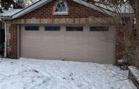3 dormitorio casa de pueblo en York, Canadá. C$1 057 000