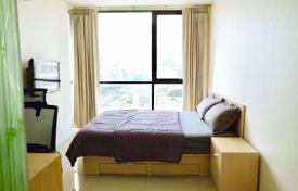 2-dormitorio apartamentos en condominio en Huai Khwang, Tailandia. $196 000