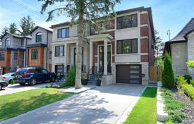 Casa de pueblo – Etobicoke, Toronto, Ontario,  Canadá. C$2 150 000