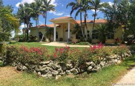 Villa – Miami, Florida, Estados Unidos. 1 539 000 €