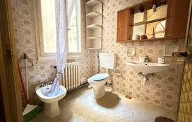5 dormitorio piso 165 m² en Florencia, Italia. 1 100 000 €