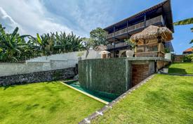 7 dormitorio villa 689 m² en Kerobokan, Indonesia. $1 200 000