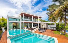 Villa – Miami Beach, Florida, Estados Unidos. 7 482 000 €