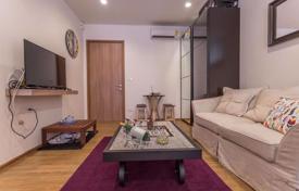 1-dormitorio apartamentos en condominio en Watthana, Tailandia. 152 000 €