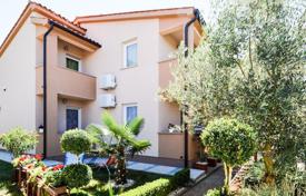 8 dormitorio casa de pueblo 320 m² en Vodnjan, Croacia. 712 000 €
