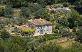 8 dormitorio villa en Callas, Francia. 1 850 000 €
