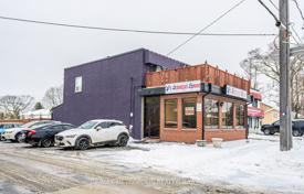 9 dormitorio casa de pueblo en Etobicoke, Canadá. C$2 549 000