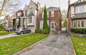 Casa de pueblo – North York, Toronto, Ontario,  Canadá. C$2 264 000