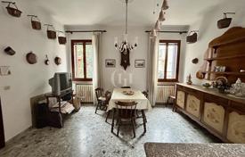 4 dormitorio adosado 230 m² en Venecia, Italia. 650 000 €