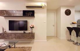 1-dormitorio apartamentos en condominio en Watthana, Tailandia. $161 000