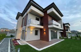 7 dormitorio villa 360 m² en Beylikdüzü, Turquía. 59 430 000 TRY