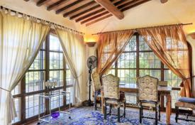 4 dormitorio villa 270 m² en Montecatini Val di Cecina, Italia. 740 000 €