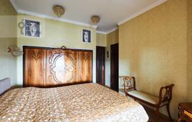 4 dormitorio piso 145 m² en Moscow, Rusia. $1 300  por semana