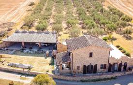 3 dormitorio villa 150 m² en Volterra, Italia. 395 000 €