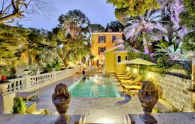 5 dormitorio villa en Provenza - Alpes - Costa Azul, Francia. 14 700 €  por semana