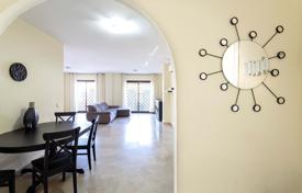 Apartamento en venta en Las Lomas de Marbella. 577 000 €