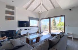 3 dormitorio piso 140 m² en Peloponeso, Grecia. 470 000 €