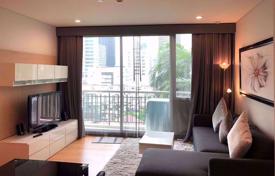 1-dormitorio apartamentos en condominio en Watthana, Tailandia. $217 000