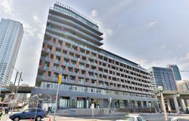 Piso – Fort York Boulevard, Old Toronto, Toronto,  Ontario,   Canadá. C$722 000