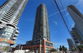 2 dormitorio piso en Lake Shore Boulevard West, Canadá. C$744 000