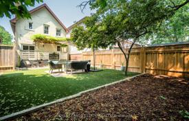 7 dormitorio casa de pueblo en Old Toronto, Canadá. C$2 147 000