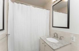 8 dormitorio casa de pueblo en Scarborough, Canadá. C$1 589 000