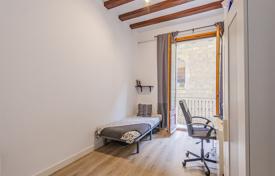6 dormitorio piso 131 m² en Barcelona, España. 690 000 €