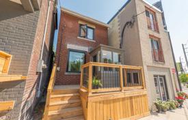 Casa de pueblo – Gerrard Street East, Toronto, Ontario,  Canadá. C$1 113 000